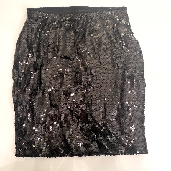 TART black sequin skirt - Picture 1 of 5